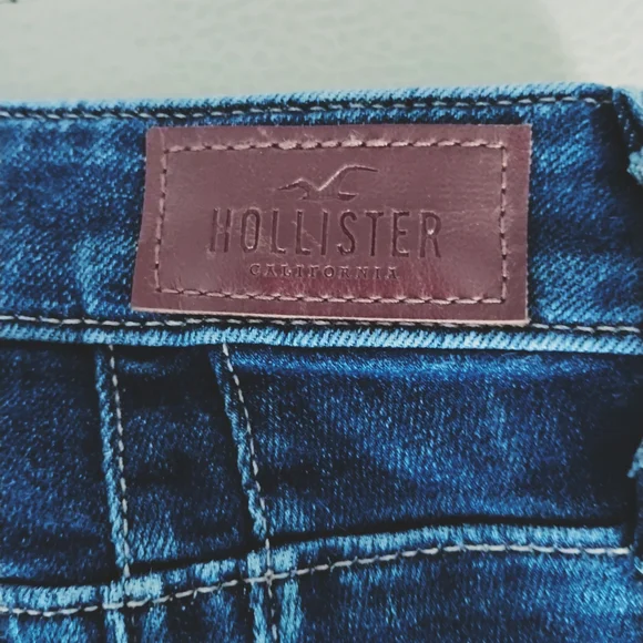 Hollister Dark Blue Denim Jeans - Picture 6 of 11